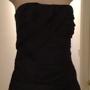 MONIQUE LHUILLIER LONG BLACK GOWN